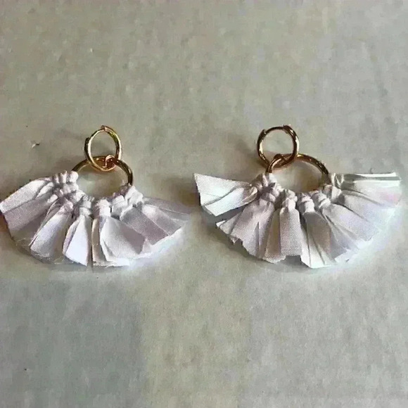 J Crew new Fabric Fan Earrings in White - Picture 7 of 8